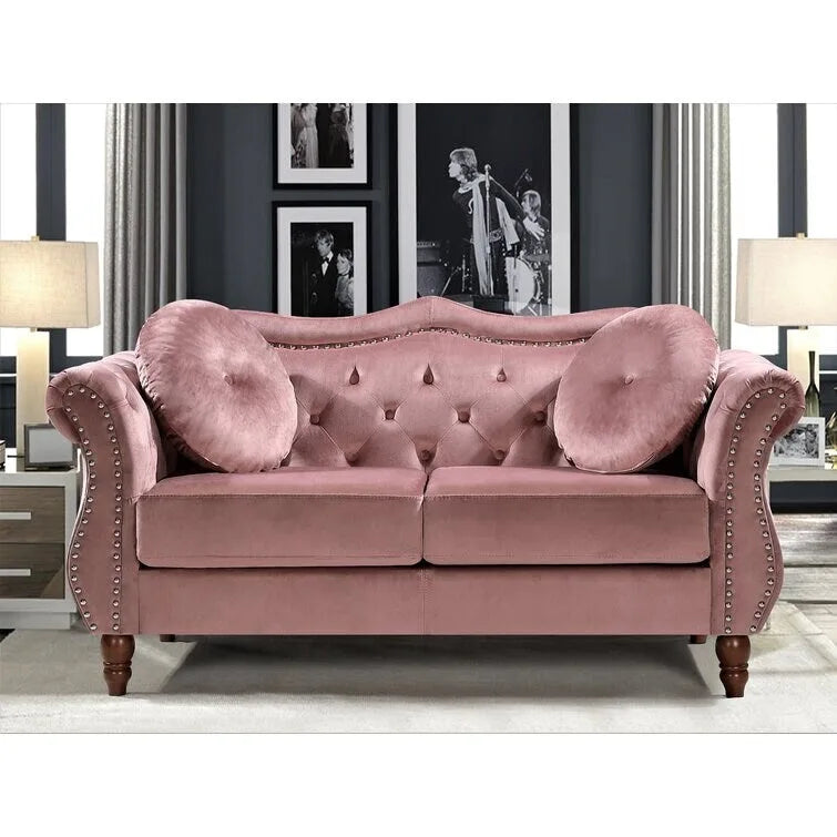 Causeuse capitonnée de style Chesterfield du milieu du siècle avec clous décoratifs et pieds en bois