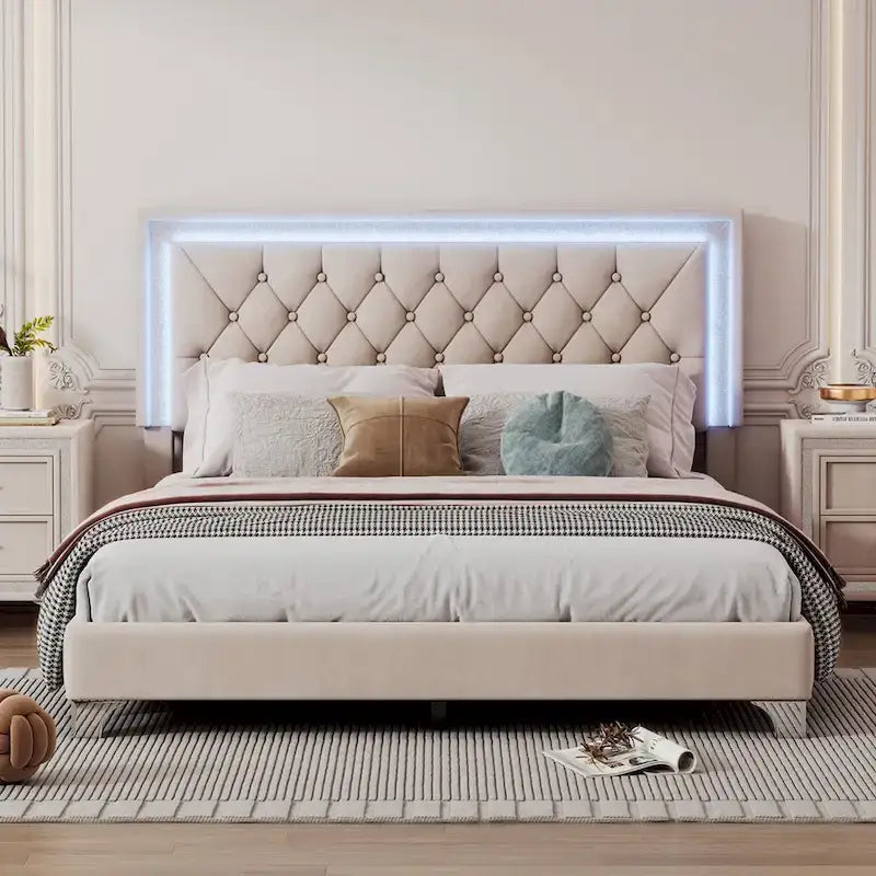 Lit plateforme rembourré Queen avec tête de lit capitonnée à LED