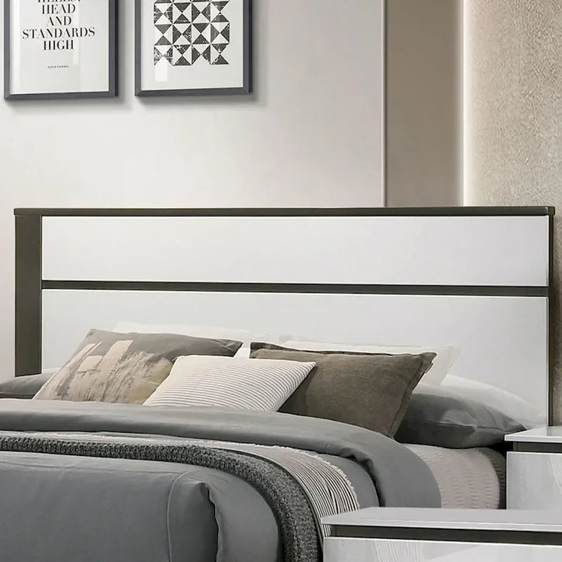 Lit plateforme moderne en bois blanc avec sommier à lattes