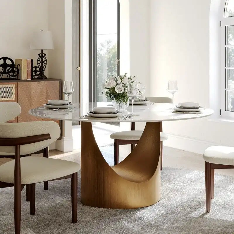 Table à manger ronde moderne avec plateau en pierre brillante blanche et piédestal en bronze