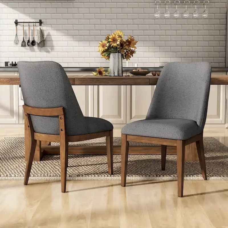 Chaise de salle à manger arrondie en bois massif avec rembourrage capitonné
